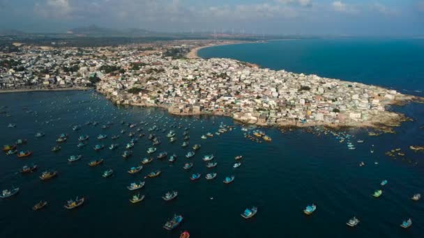 Boats Moored Small Seacoast Town Hide Wind Aerial View — Vídeos de Stock