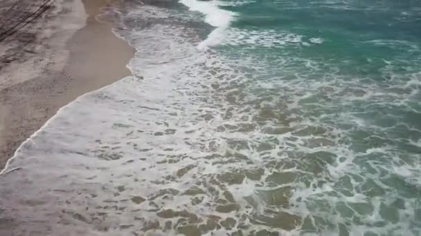 Lifting Barrigona Beach Waves Roll — Vídeo de stock