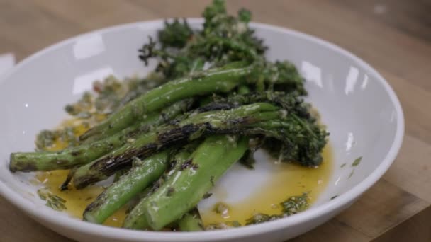 Broccoli Rob Plated Kitchen Upscale Restaurant Silverware Placed — 图库视频影像