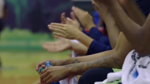Women Basketball Players Bench Clap Team — 图库视频影像