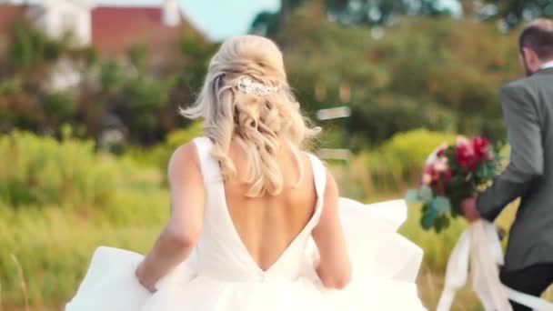 Bride Running Field Slow Motion — Stok video