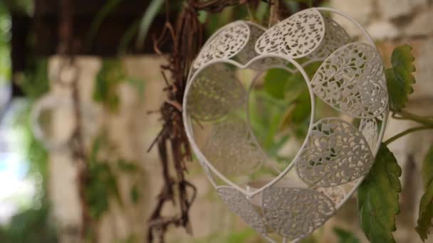 Slow Close Pan Heart Shaped Wedding Decoration Hanging — Stok video