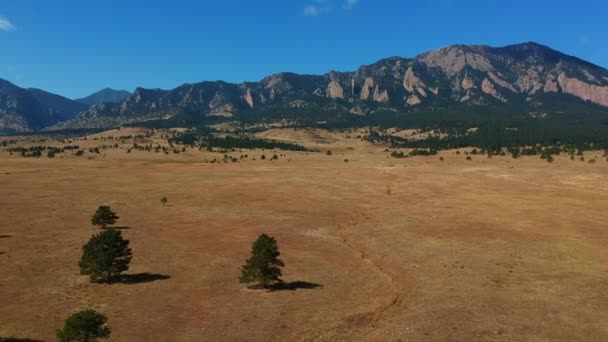 View Boulder Flatirons Background — Stok video