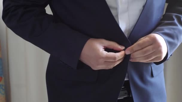 Close Male Hands Doing Button Stylish Metal Chain Tuxedo Suit — Αρχείο Βίντεο