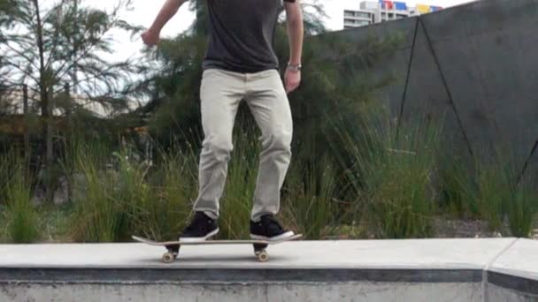 Super Slow Motion Скейтбординг Nollie Flip Швидкістю 1000 Кадрів — стокове відео