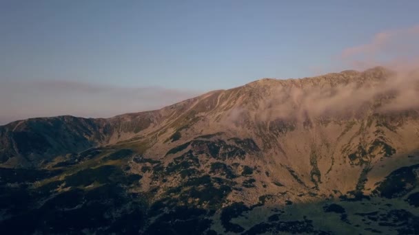 Široký Záběr Leteckého Dronu Retezat Mountains Rumunsko — Stock video