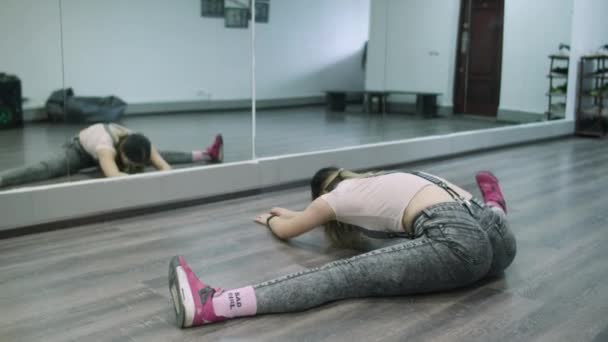 Caucasian Female Dancer Choreographer Stretches Warms Floor Dance Studio — Stockvideo