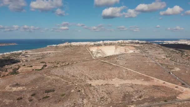 Aerial Drone Video Northern Malta Ghajn Znuber Tower — 图库视频影像