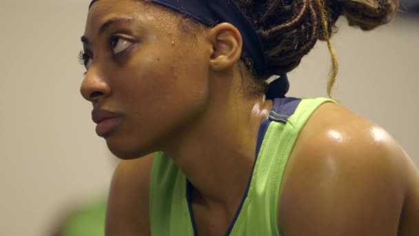 Female Basketball Player Listens Coach Give Pep Talk Half Time — 图库视频影像