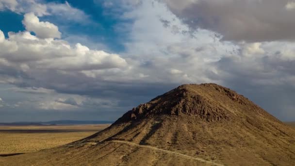 Mojave Desert Hyper Lapse Stormy Day — Vídeos de Stock