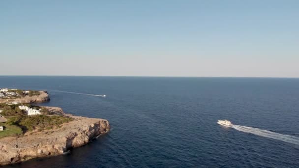 Aerial Mallorca Island Coast Summer Boat Mediterunderground Sea — 图库视频影像