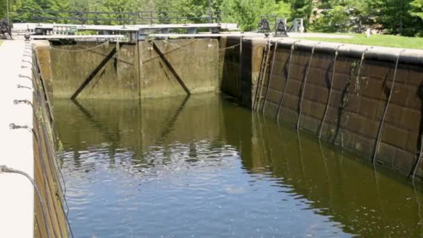 Stativ Utanför Bild Rideau Canal Lockstation Ottawa Kanada — Stockvideo