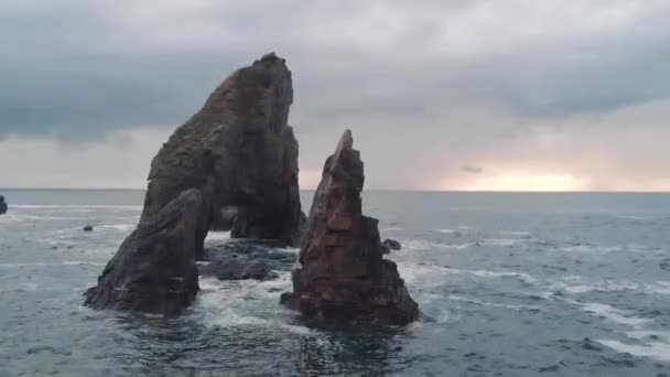 Crohy Head Donegal Ireland Ocean Wave Rocks Sunset — Video Stock