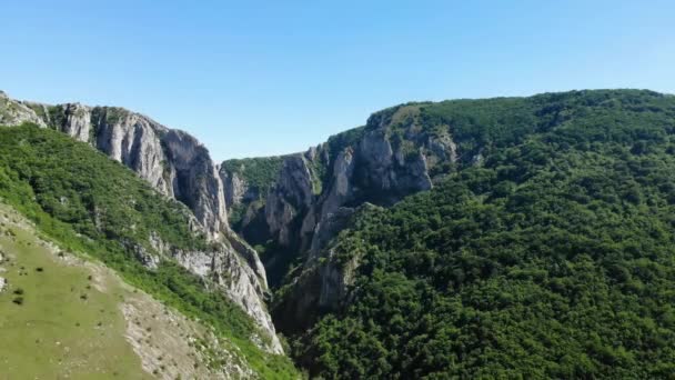 Aerial View Turda Gorge Romania Favorite Hiking Destination Tourists Green — Vídeos de Stock