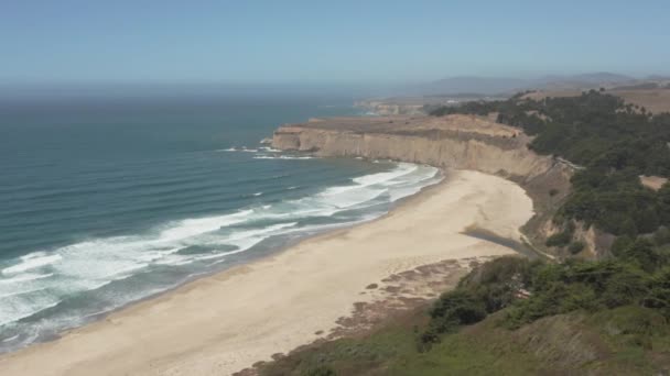 Aerial Pacific Coast Highway Half Moon Bay California Coast — Stockvideo
