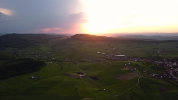 Panorama Aerial Shot Beautiful Sunset Open Country Green Meadows Fields — ストック動画