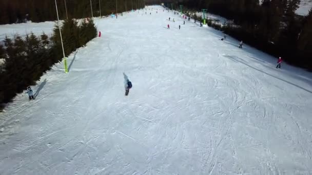 Aerial View One Person Snowboarding Slope Topolita Snow Summit Drone — ストック動画