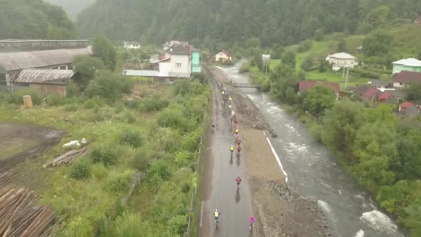 Aerial View Tura Copaci Cycling Race Colibita Romania Drone Flying — Stock video