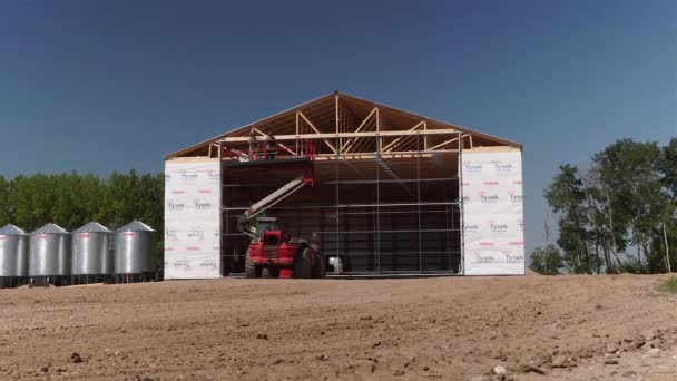 Timelapse Construction Site Shop Being Built Manitoba Canada — ストック動画