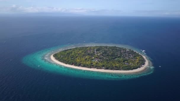 Wide Aerial Lateral Tracking Shot Balicasag Island Bohol Philippines Panning — Stockvideo