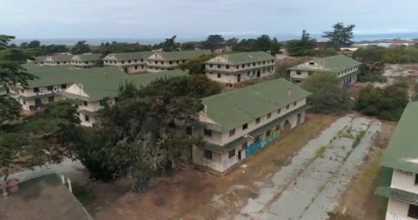 Aerial Shot Abandoned Military Base Barracks Fort Ord Monterrey California — Vídeos de Stock