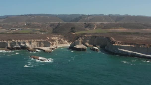 Aerial View Ocean Shark Fin Cove High Way Northern California — ストック動画