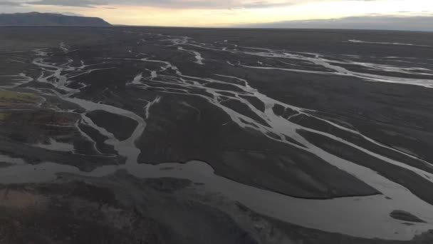 Aerial Flyover Glacial Rivers Low Summer Sun — Vídeo de stock