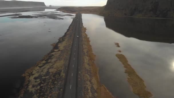 Aerial Reveal Stunning Icelandic Road — Vídeos de Stock