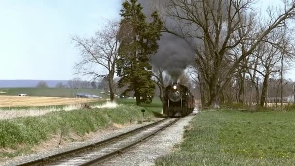 Buharlı Tren Amish Tarım Arazileri Dron Tarafından Görüldüğü Gibi Şişirme — Stok video