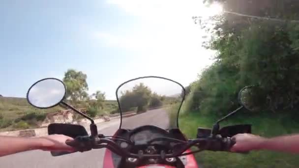 Jazda Motocyklu Penteli Grecji Spędzanie Wolnego Czasu Letnie Popołudnie — Wideo stockowe