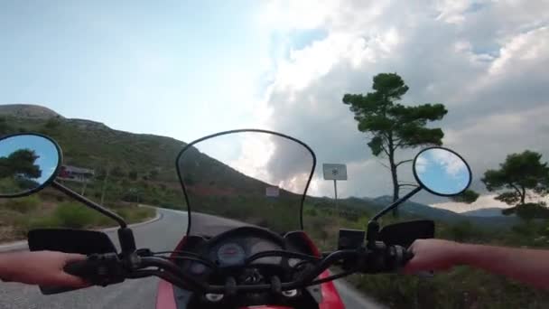 Een Motor Penteli Berg Griekenland Wat Vrije Tijd Doorbrengen Een — Stockvideo