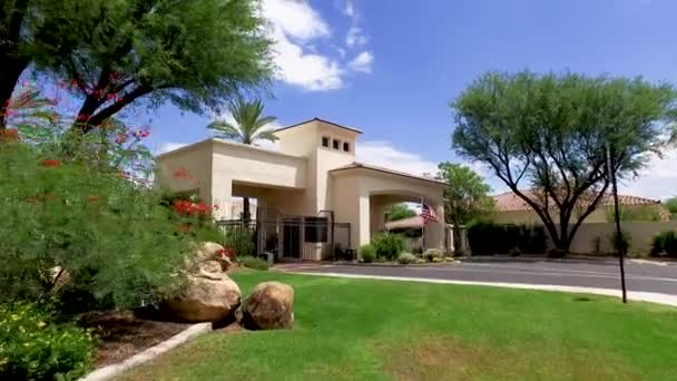 Beveiligingspoorten Beschermen Eigendom Scottsdale Arizona — Stockvideo