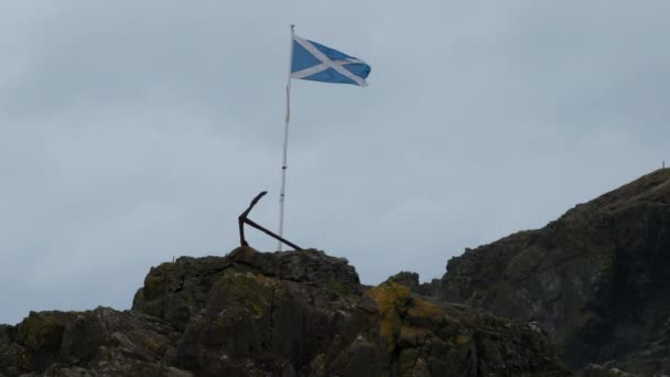 Національний Прапор Шотландії Також Відомий Saltire Andrew Cross Летить Жорсткому — стокове відео