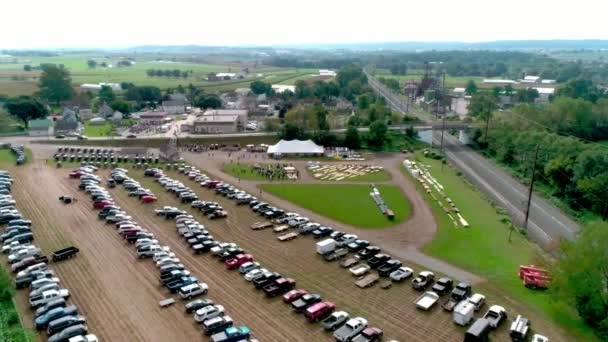 Amish Mud Sale Auction Seen Drone — Stockvideo