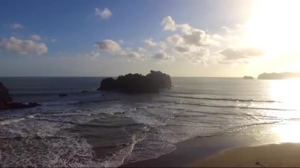 Kili Kili Beach Расположен Trenggalek Восточная Ява Индонезия Одна Самых — стоковое видео