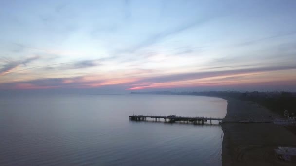 Drone Footage Sunrise Sea Drone Descending Beautiful Colours Peaceful Scenery — Wideo stockowe