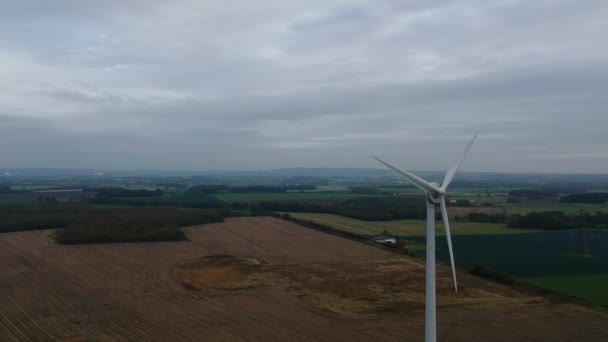 Aerial Rotation Wind Turbine British Countryside — Stockvideo