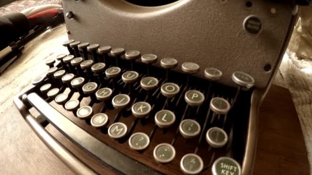Panning Shot Old Typewriter Keyboard — Stok Video