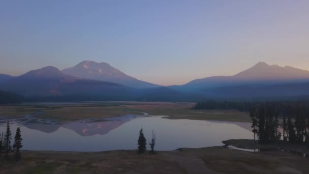 Early Morning Sparks Lake Oregon Slow Version — Wideo stockowe