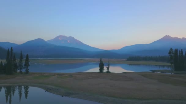 Sunrise Sparks Lake Oregon — Stok video