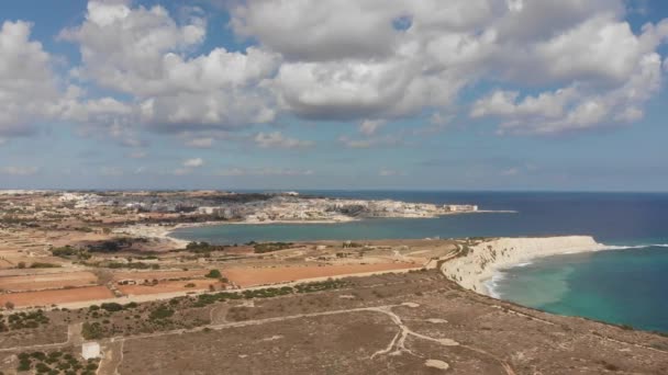 Aerial Drone Video Eastern Malta Marsaxlokk Area Hofra Kbira Bay — Vídeo de Stock