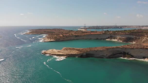 Aerial Drone Video Eastern Malta Marsaxlokk Area Hofra Kbira Bay — Vídeo de Stock