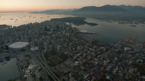 Aerial Wide Shot Vancouver Eastside Docks Dusk — Vídeo de Stock