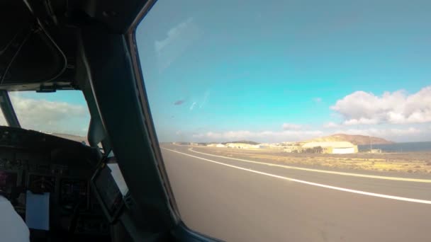 View Out Cockpit Aircraft Takeoff — Vídeo de stock