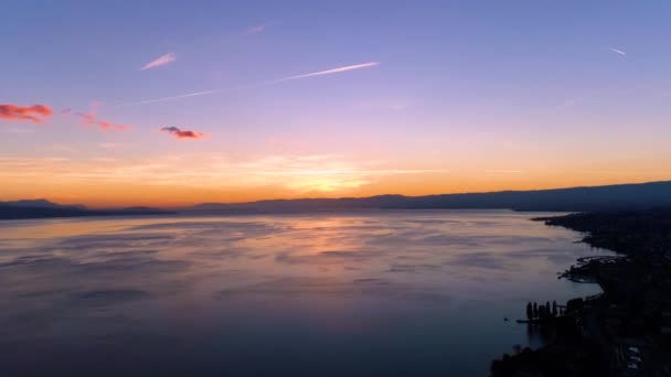 Hyperlapse Nad Wysokim Jeziorem Lman Pięknymi Kolorami Zachodu Słońca — Wideo stockowe