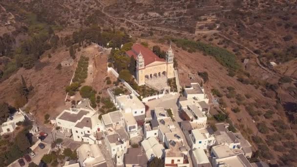 Overhead Aerial Drone Shot Τραβώντας Προς Πίσω Και Γυρίζοντας Αργά — Αρχείο Βίντεο