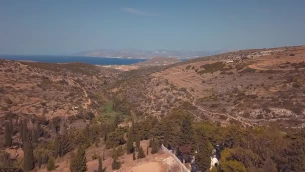 Воздушный Беспилотник Раскрывающий Различные Ландшафты Острова Лефкес Греция Океаном Расстоянии — стоковое видео