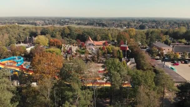 Zdjęcie Drona Lotniczego Parku Rekreacyjno Przygodowego Hellendoorn Holandia Środku Lasu — Wideo stockowe