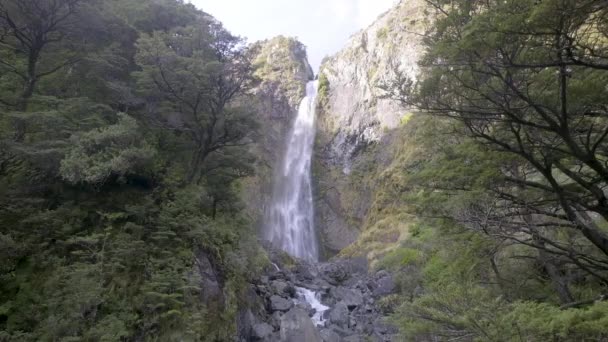 Devils Punchbowl Waterval Het Zuidereiland Nieuw Zeeland — Stockvideo