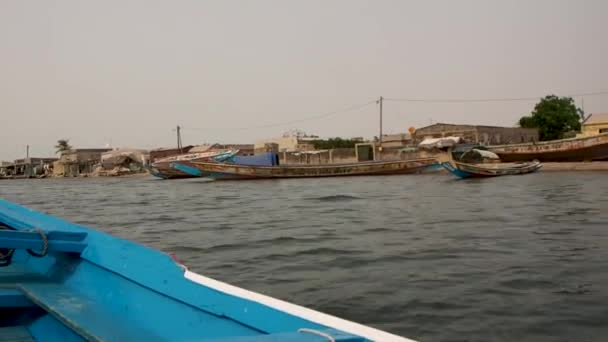 Rijden Een Rivierboot Zuid Senegal — Stockvideo